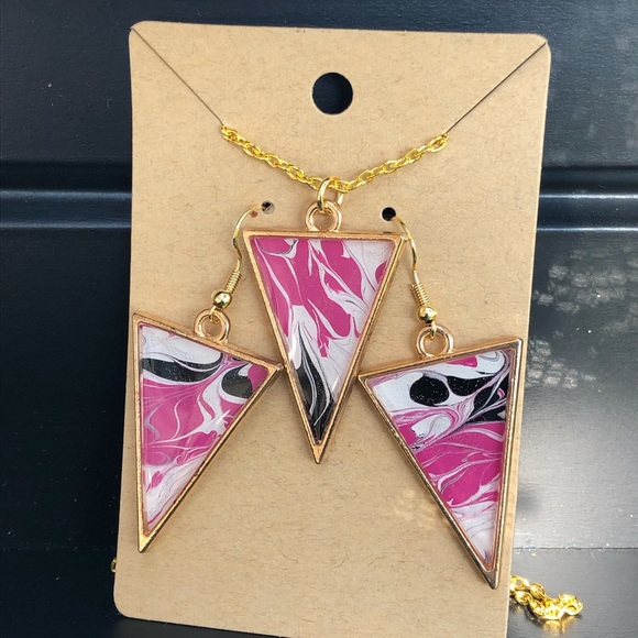 Handmade acrylic painted earrings and necklaces - Picture 5 of 8